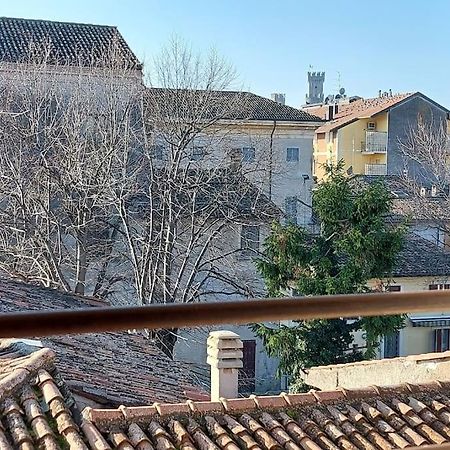 Sui Tetti Di Valeggio - Holiday Apartment 明乔河畔的瓦雷奇奥 外观 照片